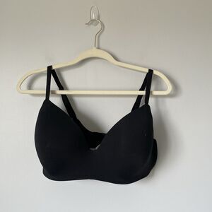 Victoria's Secret T-Shirt Lightly Lined Wireless Bra Black Supportive Size 38DD